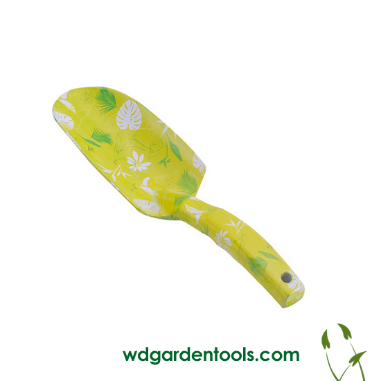 Garden trowel