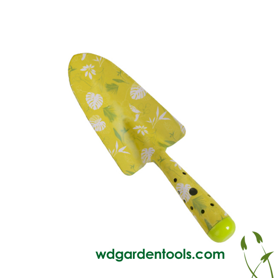 Garden trowels