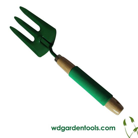 Garden digging tools