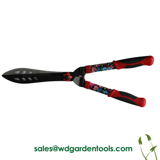 Long handled lawn shears