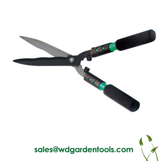 Gardening shears