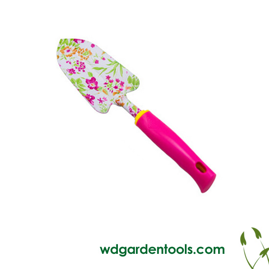 garden cultivator tool