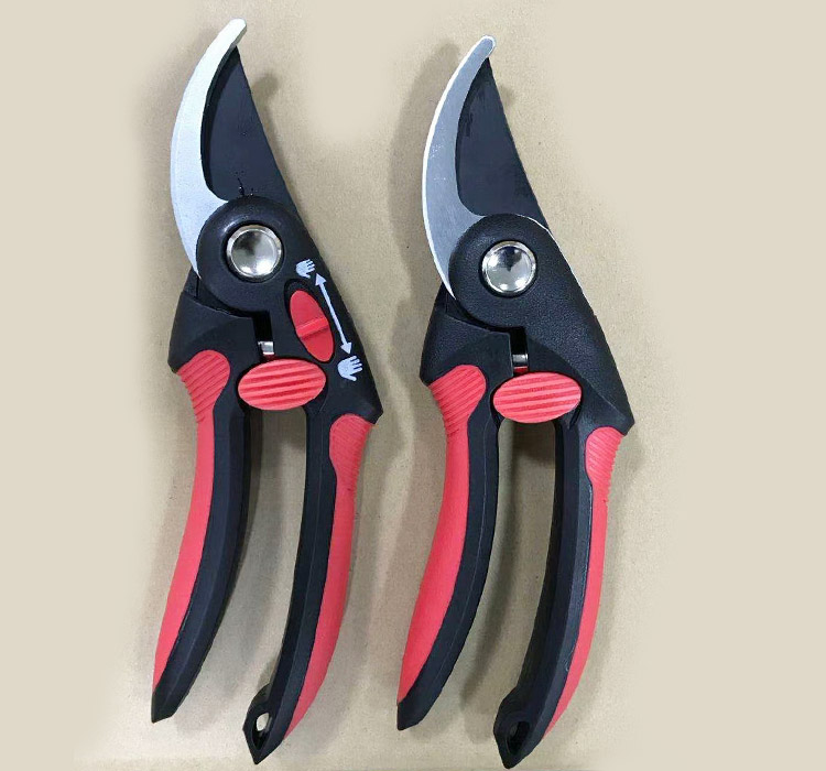 branches pruning shear